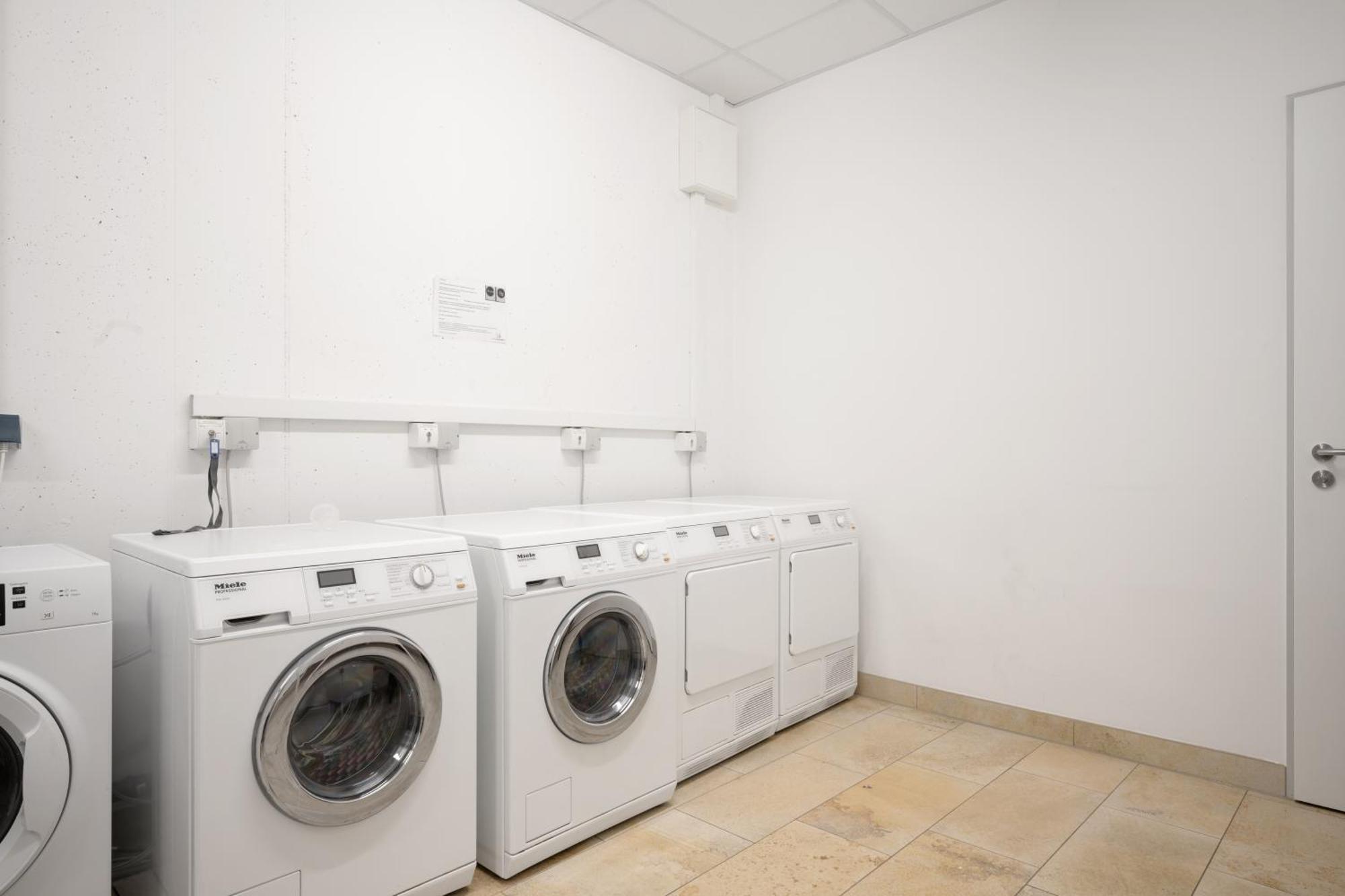 Snooze Apartments Holzkirchen  Luaran gambar